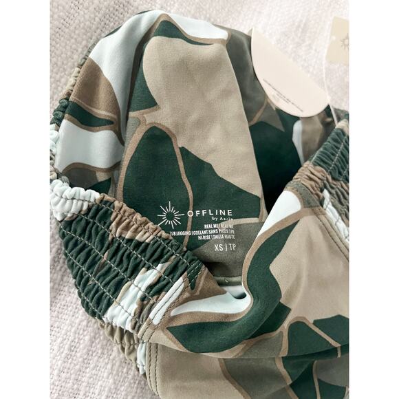 OFFLINE By Aerie Real Me Smocked 7/8 Legging Dusty Seafoam Green Print Sz XS - Picture 10 of 10